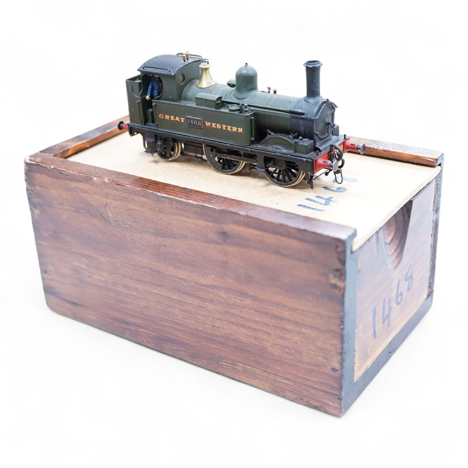 Three EM gauge GWR model railway locomotives scratch built or adapted from kits by John Worsley; 0-4-2T, 5812, 0-4-2T, 1468, and 0-4-0ST, 1143, all well detailed models.